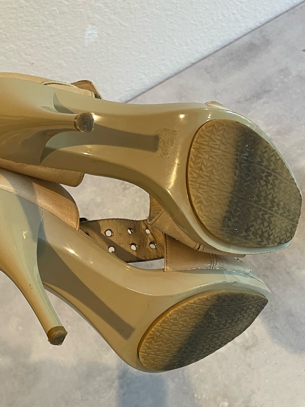 Michael kors beige leather heels - Picture 5 of 6